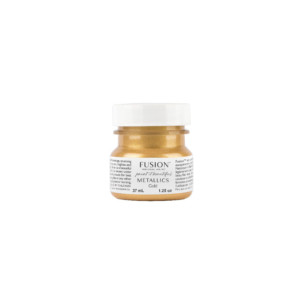 Tester-sized Fusion Mineral Paint jar in Metallic Gold on a white background