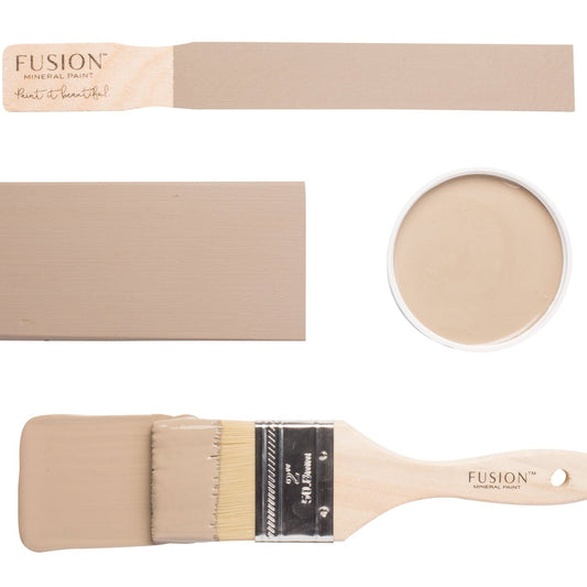Fusion paintbrushes and colour sample with 'Algonquin' colour on a white background