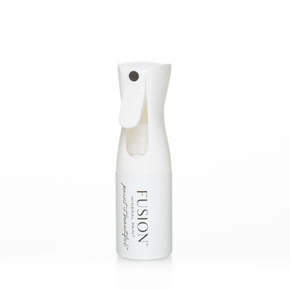 Fusion Mineral Paint Continuous Spray Bottle set against a white background